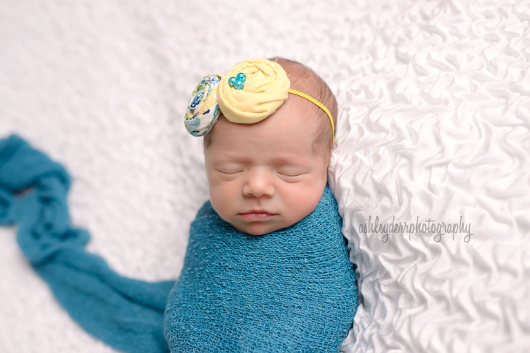 newborn twin girl photographer in pittsburgh