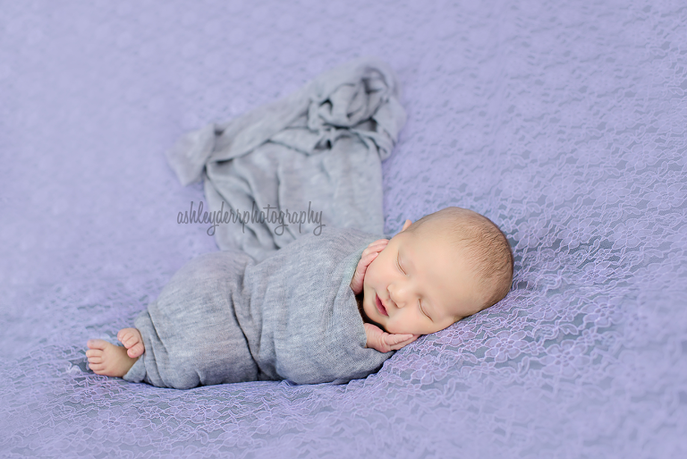 newborn-photographer-pittsburgh-10