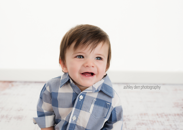 pittsburgh photography session little boy smiling