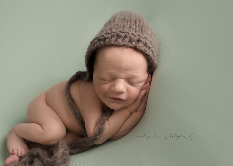 newborn portrait photographer pittsburgh 15232