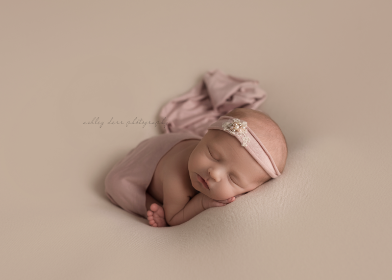 Glenshaw 15116 newborn photographer
